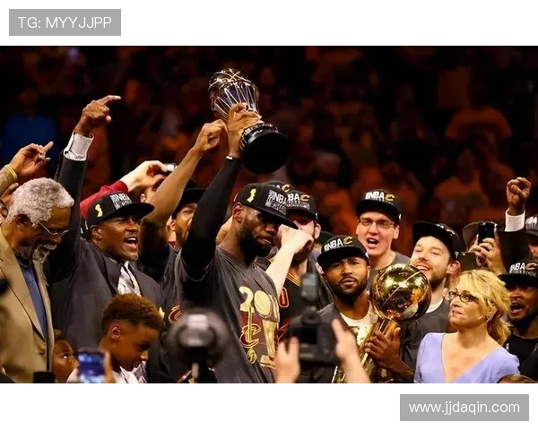 2013年NBA总决赛热火与湖人对决的传奇时刻与篮球历史的深远影响